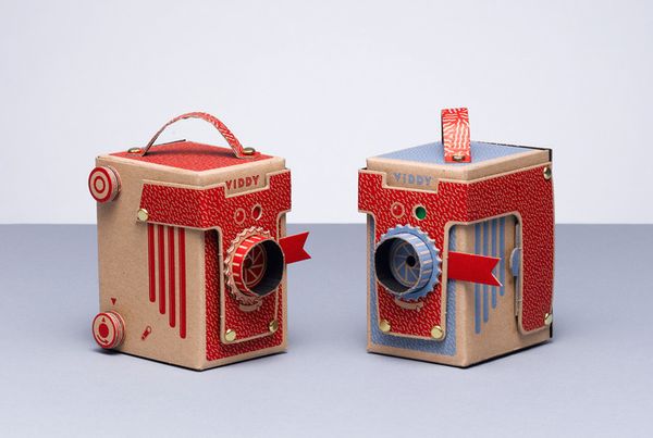 Viddy: una cámara estenopeica de cartón